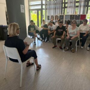 Šlamprla čita knjigu- gostovanje knjižničarke 9 Šlamprla čita knjigu- gostovanje knjižničarke 9
